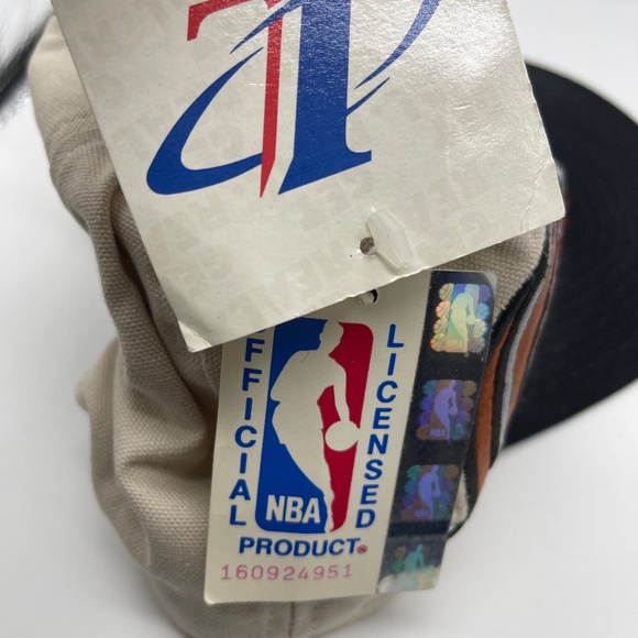 Chicago Bulls Official Locker Room Cap Vintage 1996 - NWT - Picture 2 of 3